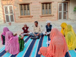 उदलियावास में निरक्षर पुरुष एवं महिलाएं हो रहे है साक्षर 5 IMG 20241127 WA0002