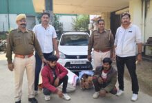 चन्दन की लकड़ियों की तस्करी करते दो आरोपी गिरफ्तार, अल्टो कार से एक क्विंटल 15 किलोग्राम चंदन लकड़ी जब्त 4 WhatsApp Image 2024 11 29 at 3.52.16 PM