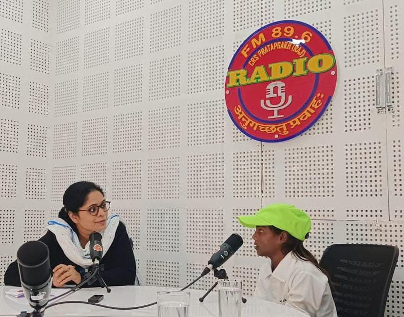 प्रतापगढ़ कलेक्टर ने रेडियो पर करा विलक्षण प्रतिभा सुशीला मीणा से संवाद 2 174246 HomePage 4360711a b8b8 41c2 b018 e3c618d1eb0b
