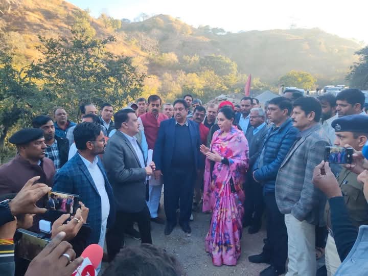 उपमुख्यमंत्री दिया कुमारी ने किया देसूरी की नाल का निरीक्षण, दुर्घटनाओं के स्थायी समाधान के लिए दिए आवश्यक निर्देश 2 FB IMG 1734257163241 1