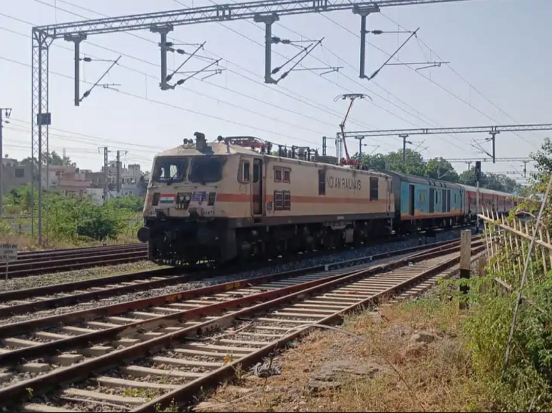 रेल यात्रियों के लिए जरूरी खबरः श्रीगंगानगर-बान्द्रा टर्मिनस ट्रेन मारवाड़ स्टेशनों पर करेगी ठहराव 1 IMG 20241226 WA0011
