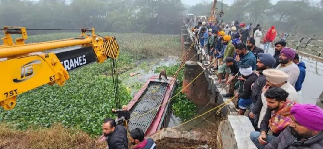 बठिंडा: तेज रफ्तार बस नाले में गिरी, 8 की मौत, 24 से ज्यादा घायल; PM ने आर्थिक सहायता का ऐलान किया 1 IMG 20241228 WA0010