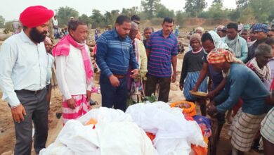 झारखंड आंदोलनकारी के निधन की खबर पर में पहुंचे विधायक प्रतिनिधि बसंत महतो मृत आत्मा को देखकर हुए भावुक 15 WhatsApp Image 2024 12 01 at 6.27.48 PM