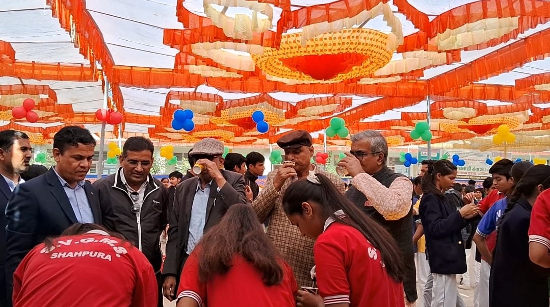 स्वामी विवेकानंद राजकीय मॉडल स्कूल में हुआ बाल मेले का आयोजन 1 WhatsApp Image 2024 12 07 at 5.32.25 PM