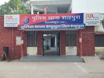 भास्करराईटस शर्मा के साथ मारपीट के मामले में पांच गिरफ्तार, शाहपुरा के कलिजंरीगेट पर कार को टक्कर मार की थी मारपीट 1 WhatsApp Image 2024 12 23 at 10.20.36 AM