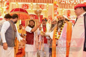 मुख्यमंत्री भजनलाल शर्मा ने किया महाकुंभ में स्नान- हमारे देश की प्राचीन संस्कृति दुनिया में अद्वितीय महाकुंभ में श्रद्धालुओं के लिए उत्कृष्ट व्यवस्थाएं - मुख्यमंत्री भजनलाल शर्मा 3 1 1