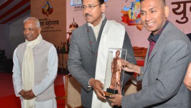 युवा महोत्सव: युवाओं के लिए अभिप्रेरणा संवाद कार्यक्रम आयोजित, बी.आर. शंकरानंद ने प्रेरणादायक भाषण से युवाओं को किया प्रोत्साहित 8 175142 Image 7248c0dd 014c 4914 874b 4629804ee2cd
