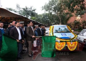 डॉ. प्रेमचंद बैरवा ने सड़क सुरक्षा जागरूकता रथ को दिखाई हरी झंडी, 10 वर्षीय कार्ययोजना का आगाज़ 2 175396 HomePage 3841c591 37d1 4270 ab9e bdea76c46d74