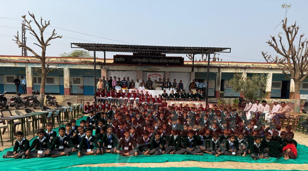 भामाशाह धरमीबाई रेबारी ने 266 छात्रों को वितरित किए स्वेटर 1 IMG 20250111 WA0020