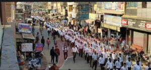 जालोर में तीन हजार स्वयंसेवकों का भव्य पंथ संचलनः विवेकानंद जयंती पर हुआ आयोजन, शहरवासियों ने स्वयंसेवकों पर बरसाए पुष्प 6 IMG 20250112 WA0073