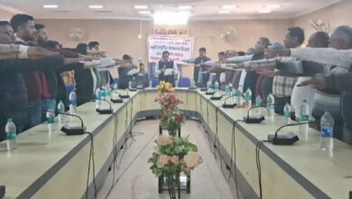 राष्ट्रीय मतदाता दिवस पर बाली में हुआ आयोजन, उत्कृष्ट कर्मचारियों को किया सम्मानित 14 IMG 20250126 WA0003