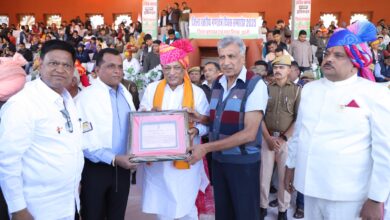 आपातकाल सेनानी अमृतलाल परमार को मुख्यमंत्री ताम्र पत्र सम्मान, लोकतंत्र सेनानियों का हुआ सम्मान 8 IMG 20250127 WA0004