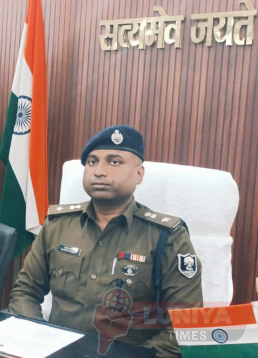 नए कड़क एसपी राकेश कुमार से अवाम आशान्वित, बढ़ते अपराध में अवश्य आयेगी कमी - डॉ अरविन्द वर्मा, चेयरमैन 1 WhatsApp Image 2025 01 04 at 5.54.02 PM
