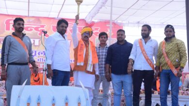सनातन युवा परिषद् ने बजरंग दल राष्ट्रीय संयोजक को सौंपी गदा, किया स्वागत 12 WhatsApp Image 2025 01 05 at 7.20.09 PM