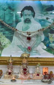 भायंदर में वसंत पंचमी महोत्सव: आचार्य विजय शांति सुरीश्वरजी महाराज साहेब की स्मृति में भव्य आयोजन 5 WhatsApp Image 2025 01 09 at 12.42.30 PM 1
