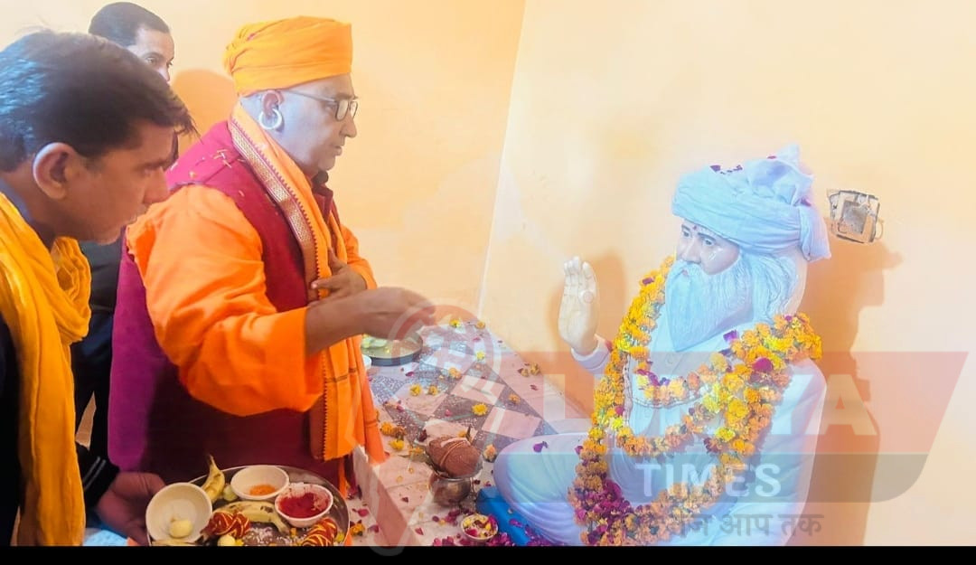 महर्षि दयानंद गौशाला थालङका में मूर्ति अनावरण कार्यक्रम संपन्न 1 WhatsApp Image 2025 01 15 at 11.33.03 AM