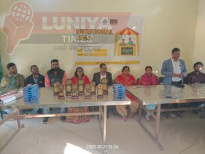 टुण्डी के जी बी वी विद्यालय के विद्यार्थी हुए सम्मानित 5 WhatsApp Image 2025 01 21 at 7.05.41 PM