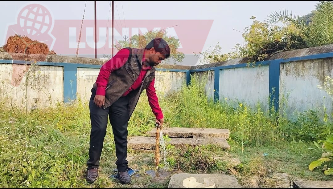 टुण्डी विधायक का प्रयास रंग लाया लछुरायडीह जलापूर्ति योजना चालू ग्रामीणों में खुशी का माहौल 1 WhatsApp Image 2025 01 24 at 5.44.50 PM
