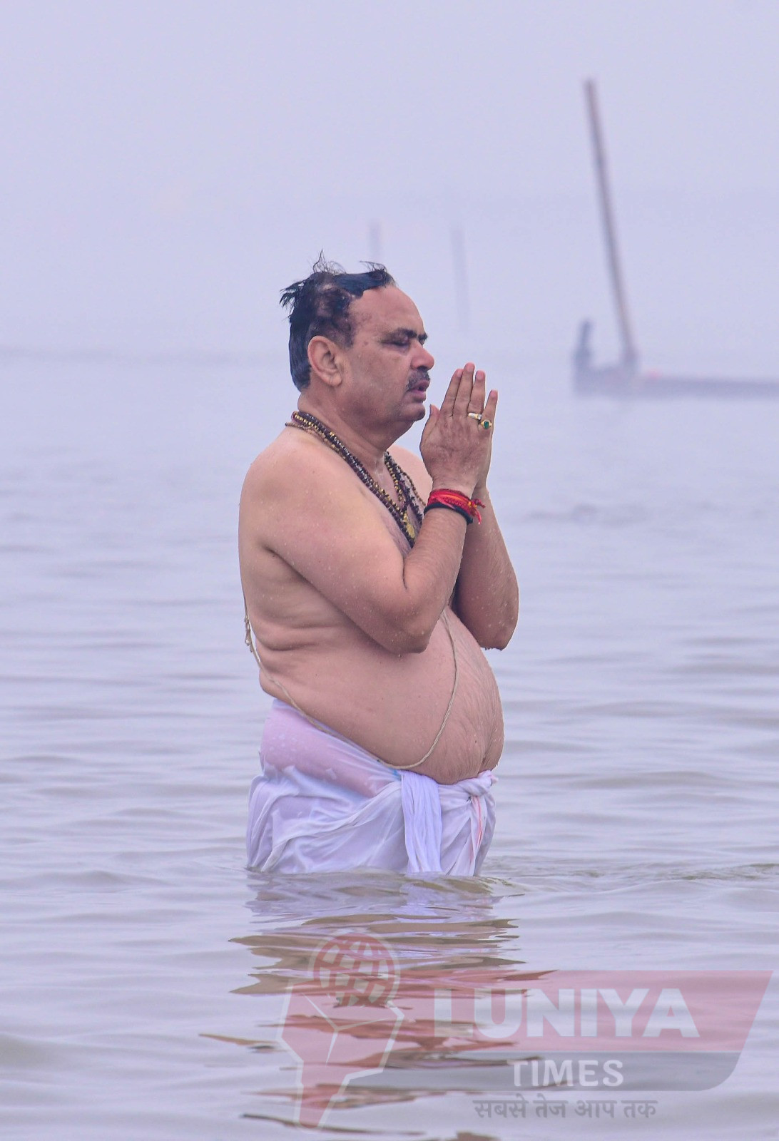 मुख्यमंत्री भजनलाल शर्मा ने किया महाकुंभ में स्नान- हमारे देश की प्राचीन संस्कृति दुनिया में अद्वितीय महाकुंभ में श्रद्धालुओं के लिए उत्कृष्ट व्यवस्थाएं - मुख्यमंत्री भजनलाल शर्मा 1 main