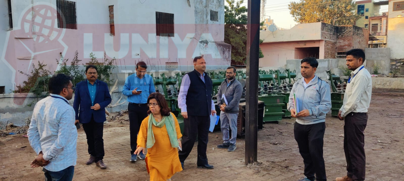 उपभोक्ताओं को सुगमता से मिले बिजली संबंधी सेवाएं चेयरमैन डिस्कॉम्स ने किया एईएन कार्यालयों का निरीक्षण 1 187328 Image 24a5a000 c287 4c70 b2b2 9fbb1fc9fd66