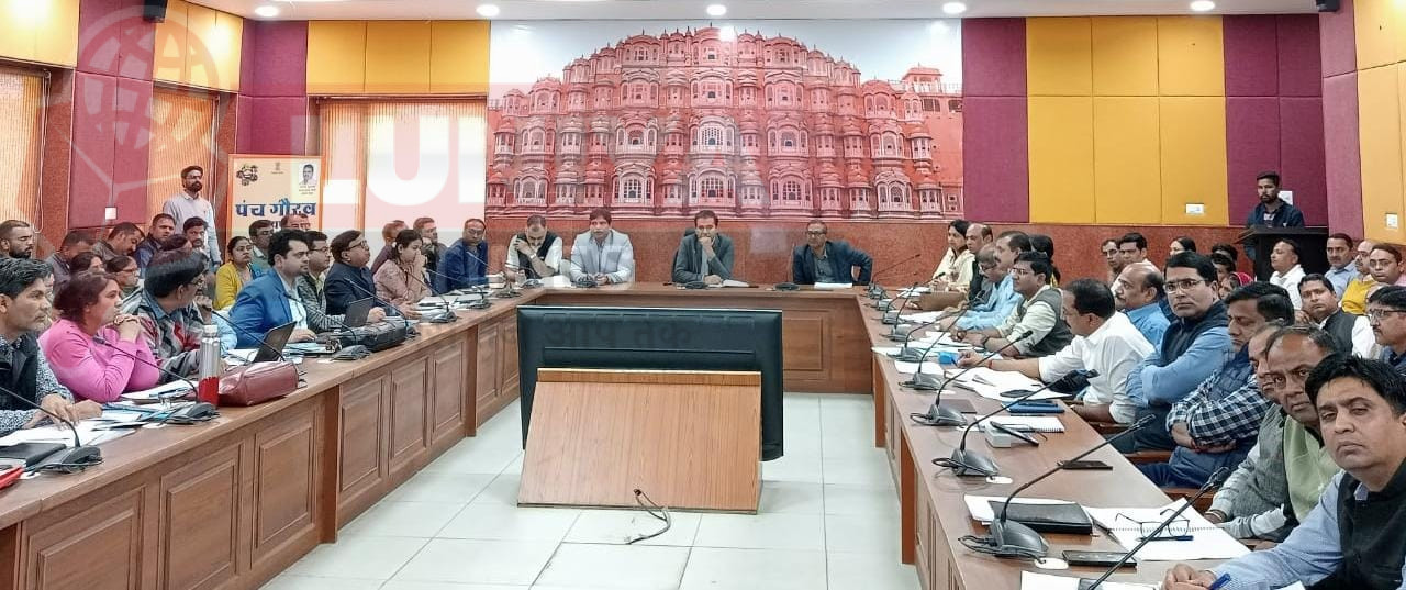 प्रत्येक नागरिक को गुणवत्तापूर्ण स्वास्थ्य सेवाएं हों उपलब्ध -जिला कलक्टर डॉ. जितेन्द्र कुमार सोनी ने चिकित्सा अधिकारियों को दिये निर्देश 1 187350 HomePage c932ed1f 2e44 4d8b b47a f2819d29e7b9