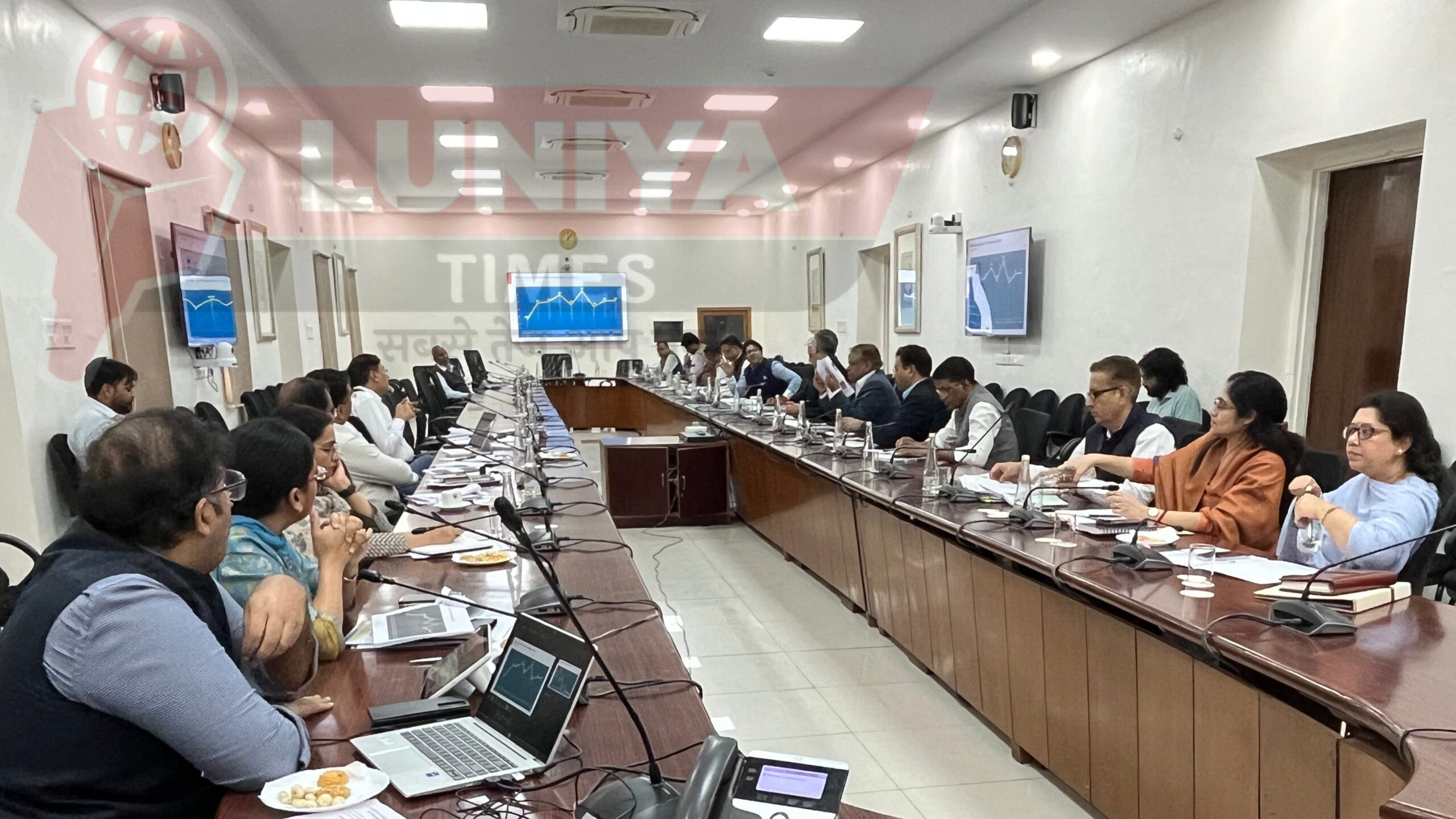 मुख्य सचिव ने 'राइजिंग राजस्थान' इन्वेस्टमेंट समिट के एमओयू कार्यान्वयन की समीक्षा की 1 188328 HomePage d8404c47 8d44 4954 a9c6 d41a6974336a scaled