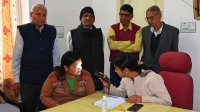 निशुल्क नेत्र शिविर में रोगियों को चश्मे दवाइयां बाटी 14 IMG 20250208 WA0031