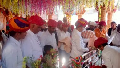 बाली गौडवाड आईमाताजी मंदीर की 5 वर्षगांठ , शिखर पर किया ध्वजारोहण का कार्यक्रम संपन्न हुआ 11 IMG 20250211 WA0000