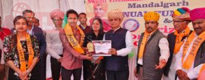मॉडल स्कूल में 90 प्रतिशत से अधिक अंक लाने पर विधायक ने छात्राओं को हवाई जहाज में यात्रा कराने की घोषणा की 2 IMG 20250211 WA0061