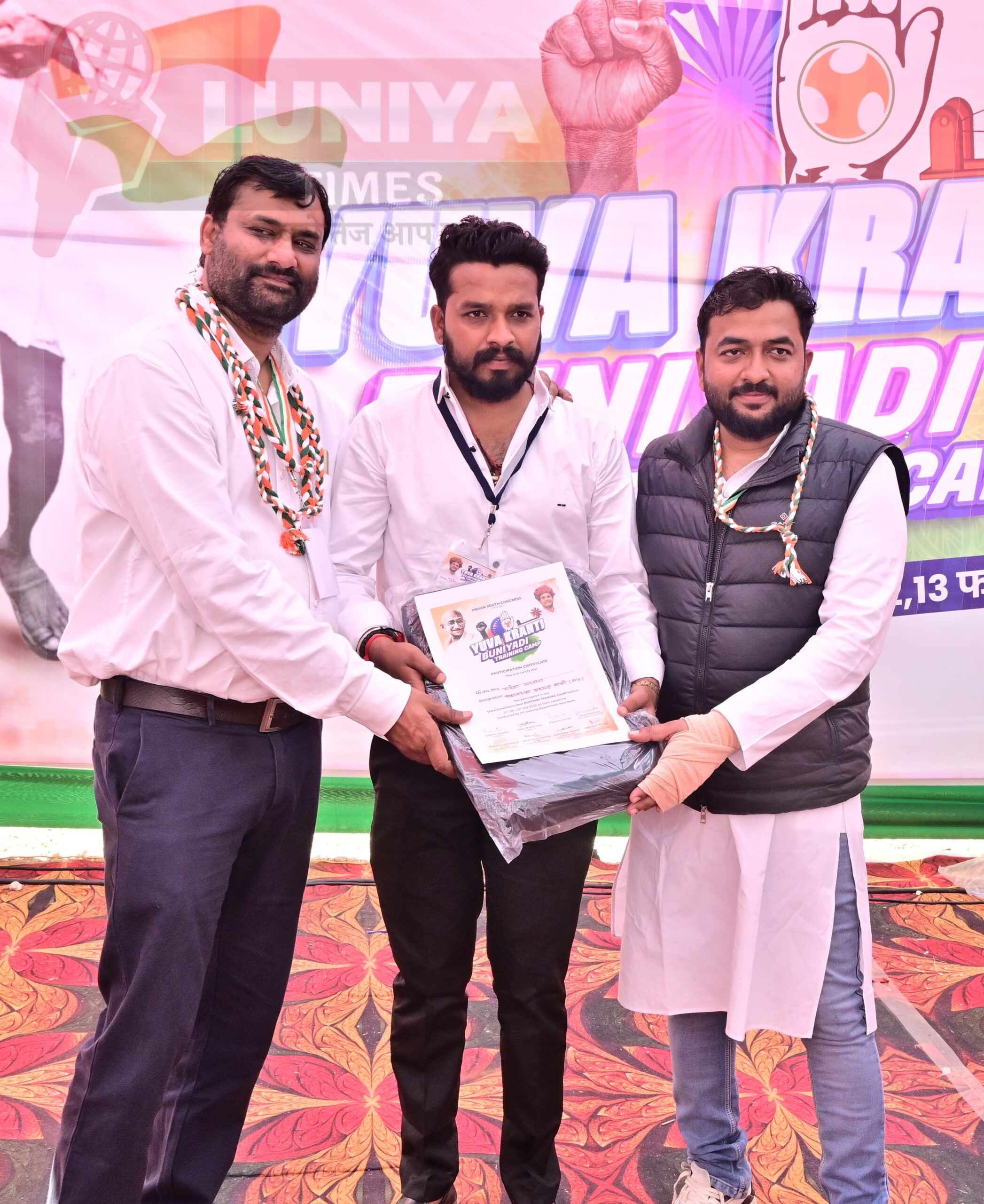 युवा कांग्रेस नेता राकेश सवनसा को जैसलमेर में किया गया सम्मानित 1 IMG 20250214 WA0039 scaled