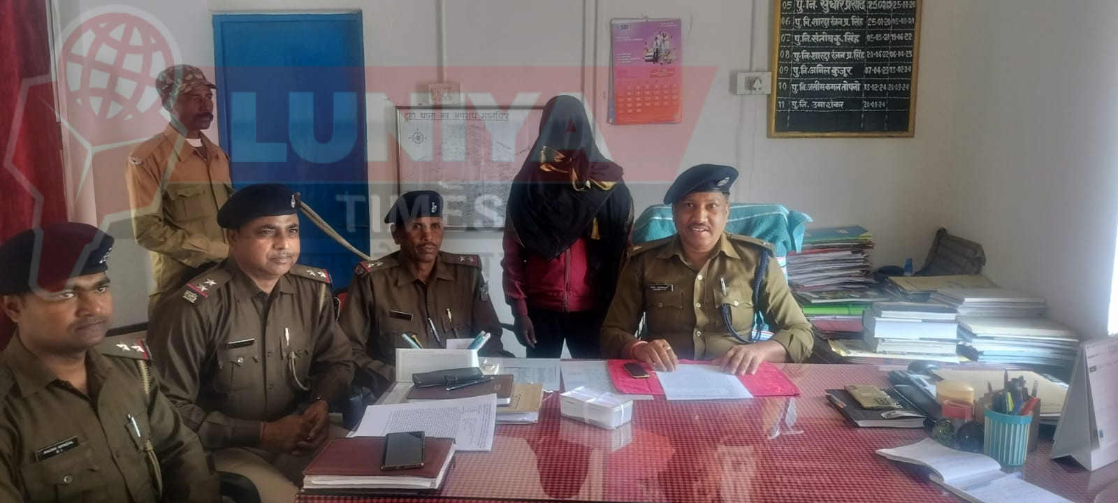 टुण्डी पुलिस द्वारा लोधरियां डाका कांड का उद्भेदन मुख्य सरगना अनिल मुर्मू को भेजा जेल 1 IMG 20250217 WA0052