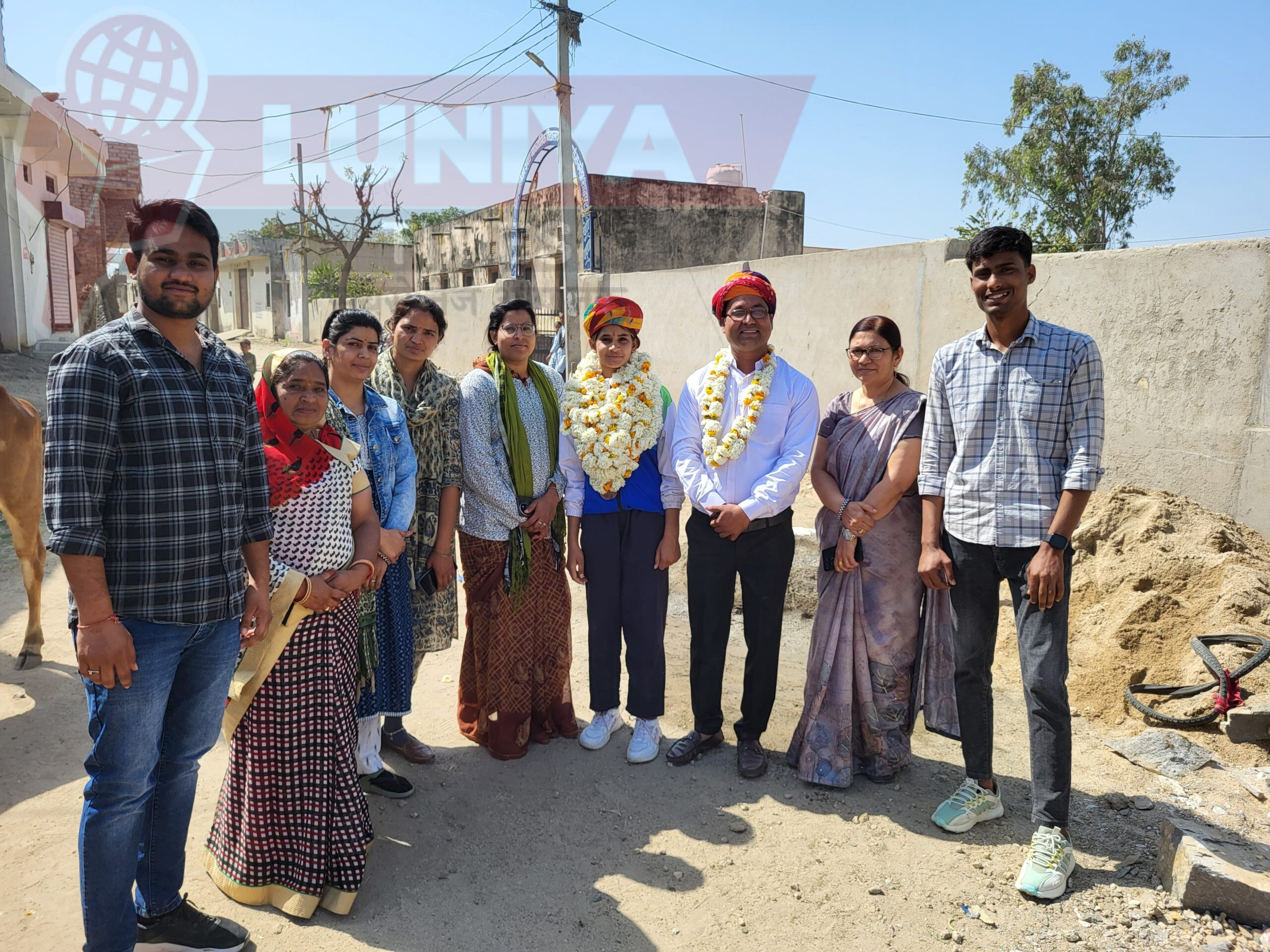 राष्ट्रीय प्रतियोगिता में कांस्य पदक जीत लौटी बेटी का कांसोरिया में भव्य स्वागत किया 1 IMG 20250222 WA0057 scaled