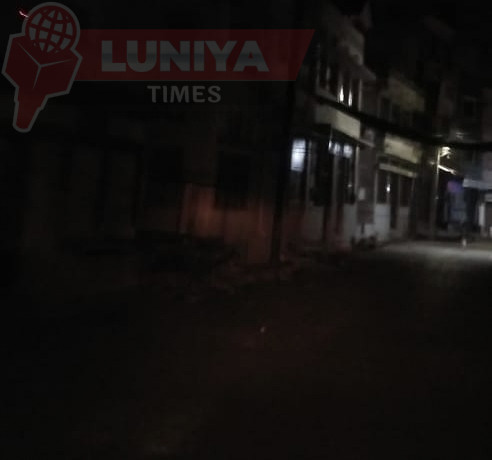 नगर पालिका क्षेत्र सादड़ी में सड़कें अंधेरे में, विद्युत बिल नहीं भरने से बंद हुईं स्ट्रीट लाइट्स 1 IMG 20250214 215135