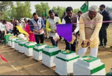दुर्गाडीह शहीद स्थल पहुंचे विधायक माल्यार्पण कर श्रद्धांजलि सभा का किया आयोजन 9 WhatsApp Image 2025 02 02 at 5.41.01 PM