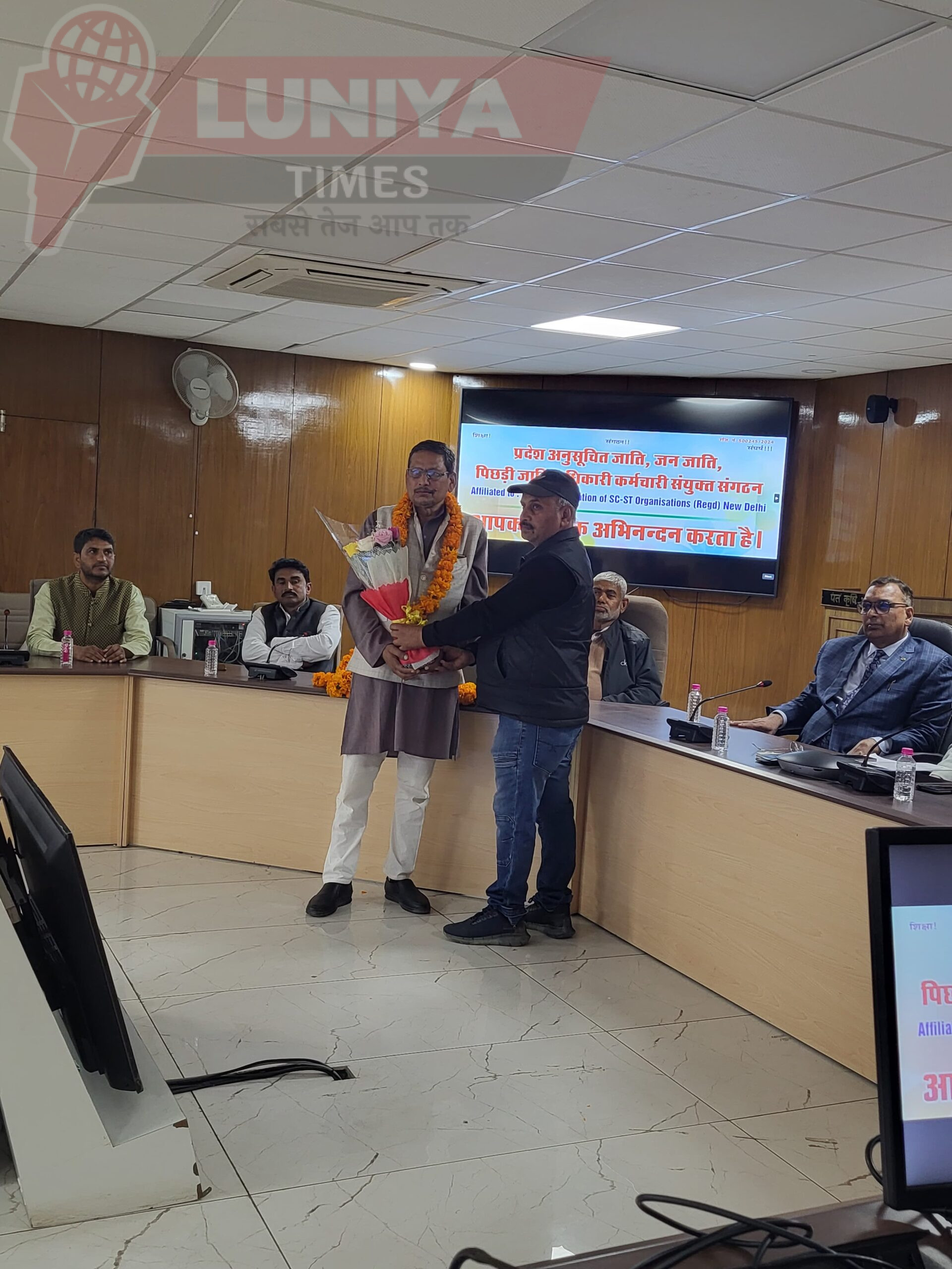 आधिकारी कर्मचारी संयुक्त संगठन एंव ऑल इंडिया फेडरेशन ऑफ एससी एसटी आर्गेनाईजेशन की जयपुर में बैठक आयोजित 1 WhatsApp Image 2025 02 03 at 4.24.55 PM scaled