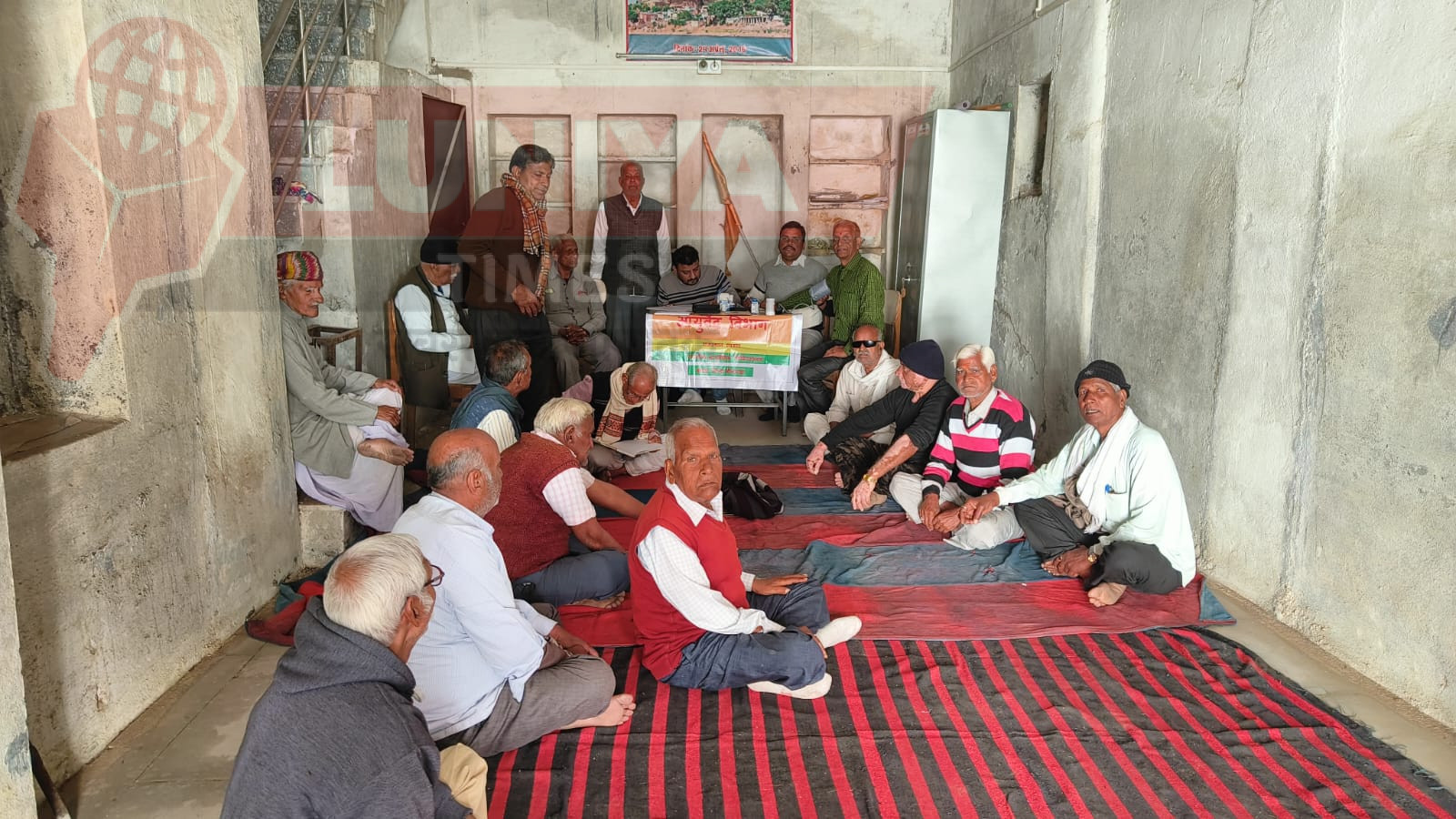 बनेड़ा में आयुर्वेदिक चिकित्सा द्वारा पेंशनर्स व वरिष्ठ नागरिकों की स्वास्थ्य जांच की 1 WhatsApp Image 2025 02 04 at 6.52.10 PM