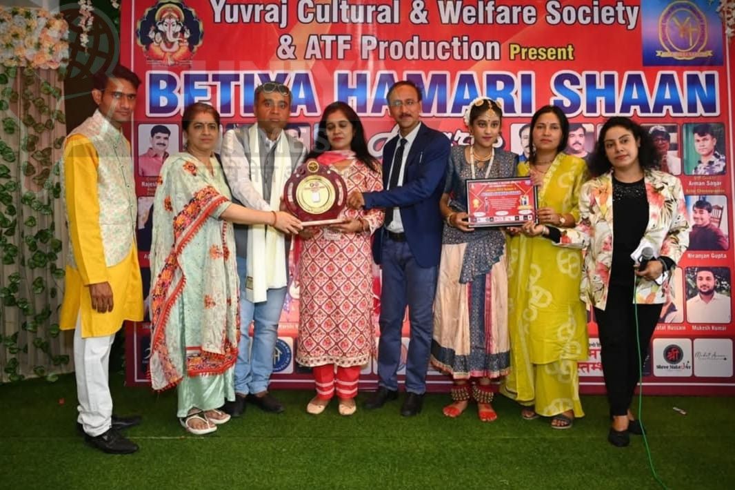 बेटियां हमारी शान कार्यक्रम का आयोजन आनंद मंगलम लान में किया गया 1 1003448554