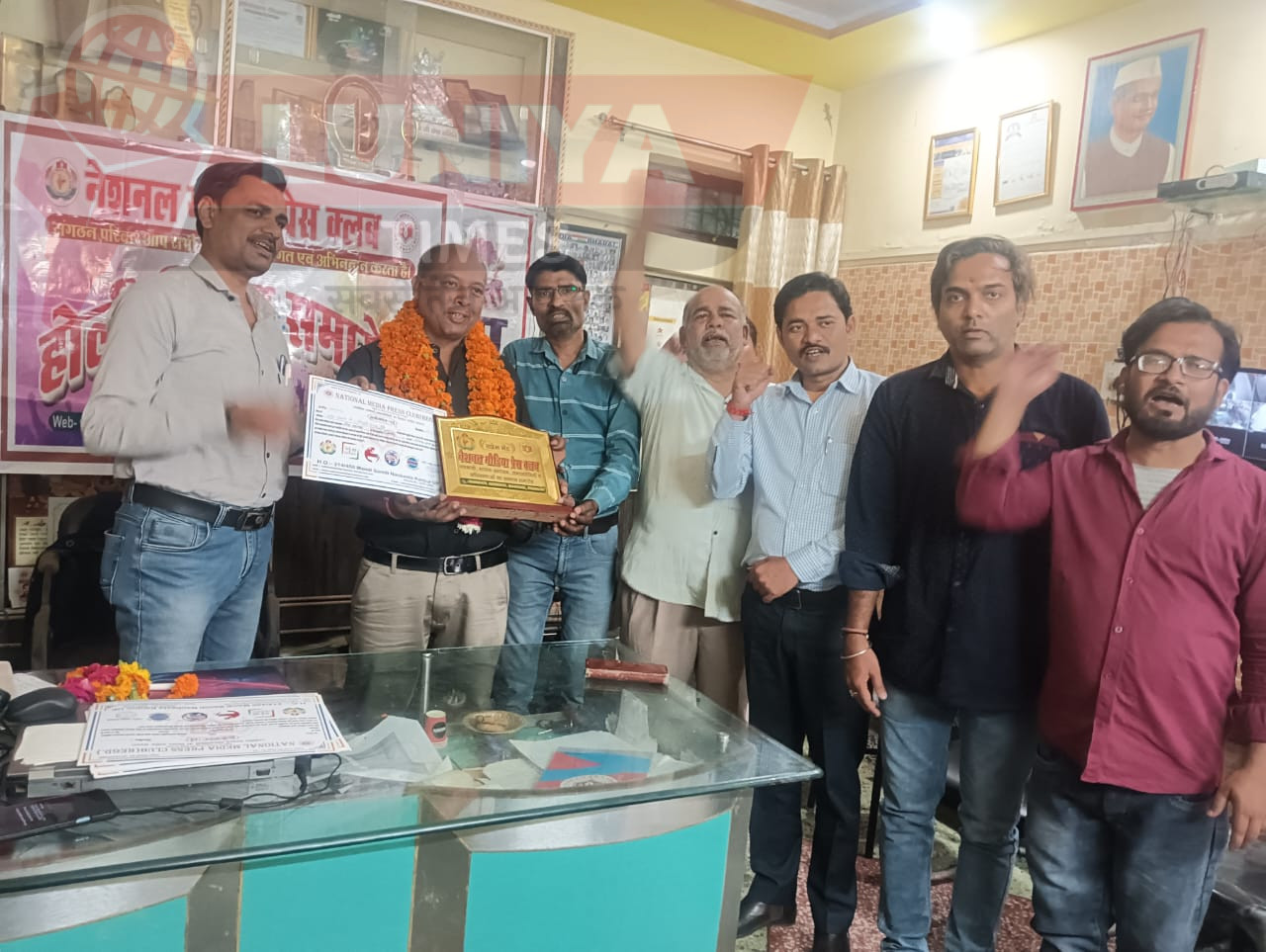 नेशनल मीडिया प्रेस क्लब उप्र. द्वारा आयोजित होली मिलन समारोह में शिरकत करने पहुंचे छत्तीसगढ़ के प्रदेश अध्यक्ष मनीष तिवारी, हुवा भव्य स्वागत 1 1003454040