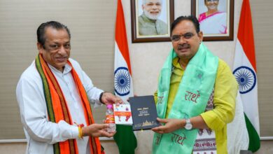 कैबिनेट मंत्री जोराराम कुमावत ने मुख्यमंत्री भजन लाल शर्मा से की शिष्टाचार भेंट, विकास कार्यों की दी विस्तृत जानकारी 17 IMG 20250322 WA0323 1536x1064 1