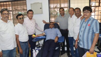 मुंबई खार में 31 महिलाओं सहित 111 रक्तदाताओं ने किया रक्तदान 12 IMG 20250324 WA00441