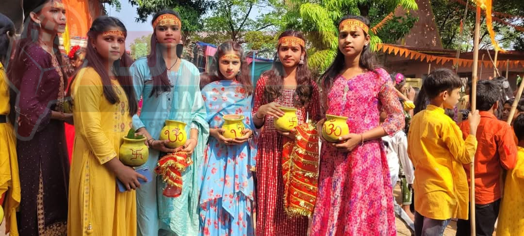 भूरसाबांक में 40वें श्री श्री राम चरित मानस यज्ञ के सफल आयोजन हेतु बैठक संपन्न 1 WhatsApp Image 2025 03 06 at 12.23.53 PM