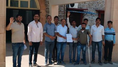 शिक्षक विधालय सहायकों ने नियमित करण की मांग को लेकर जिला कलेक्टर को सौंपा ज्ञापन 9 WhatsApp Image 2025 03 07 at 7.20.02 PM