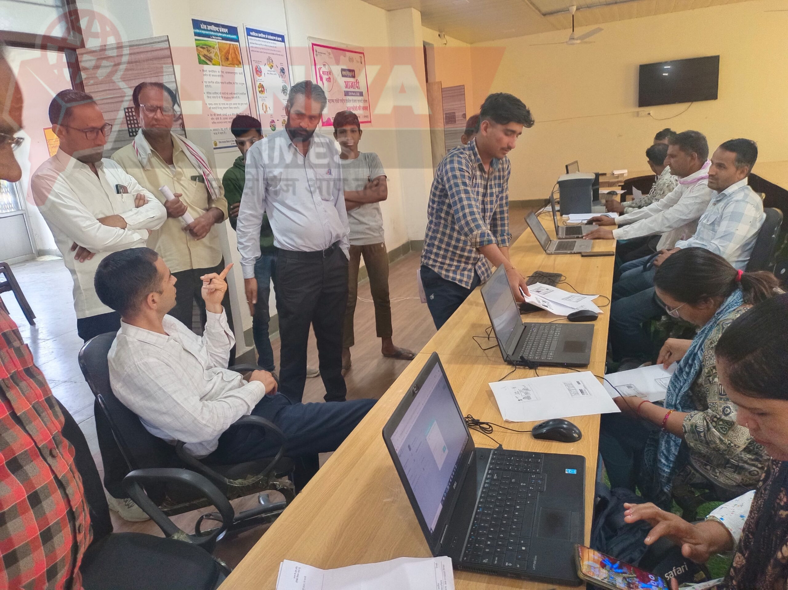कंवलियास में तहसीलदार ने किया फार्मर रजिस्ट्री कैंप का औचक निरीक्षण 1 WhatsApp Image 2025 03 09 at 5.21.12 PM scaled