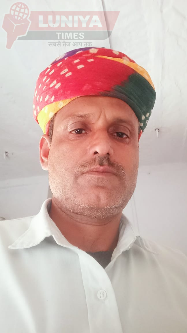 राजस्थान: पंचायत शिक्षकों एवं विद्यालय सहायकों को नहीं मिल रहा संविदा सेवा नियम 2022 का लाभ, बढ़ रहा रोष 1 WhatsApp Image 2025 03 19 at 5.23.01 PM