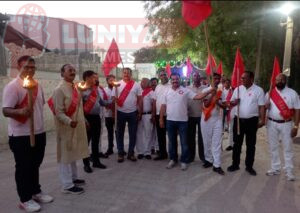 शहीद दिवस पर आर्य वीर दल ने निकाला मशाल जुलूस, शहरवासियों में राष्ट्र भक्ति का जगाया जोश 3 WhatsApp Image 2025 03 24 at 4.50.30 PM 1