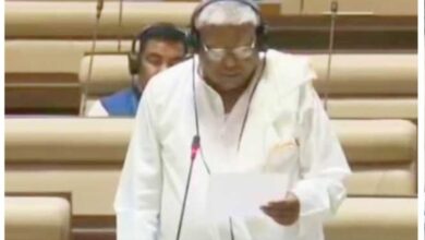 राजकीय प्राथमिक विद्यालयों में अध्ययनरत कक्षा प्रथम से लेकर सप्तम तक के स्कूली बच्चों को प्रश्न पत्र उपलब्ध कराने का मामला विधानसभा सत्र में गूंजा 11 WhatsApp Image 2025 03 26 at 6.13.09 PM