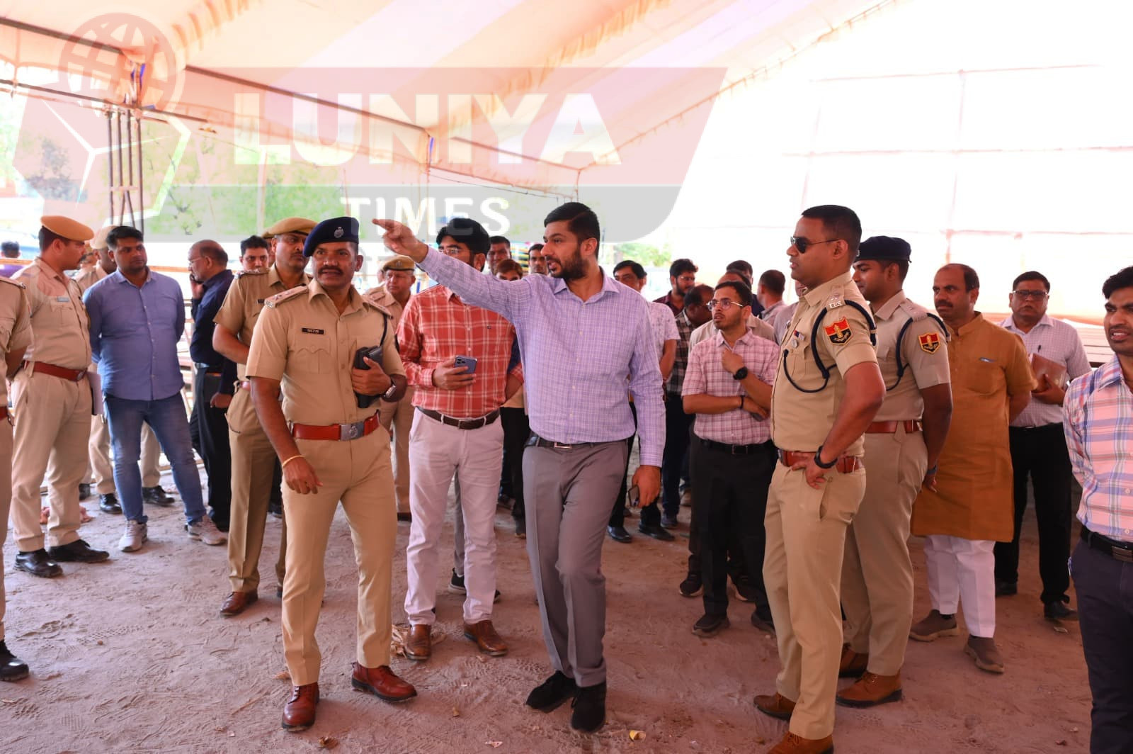 हरिशेवा उदासीन आश्रम सनातन मंदिर में 28 मार्च को होगा कवि सम्मेलन 1 WhatsApp Image 2025 03 27 at 8.47.04 PM