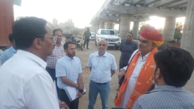 यूडीएच मंत्री ने भीलवाड़ा में निर्माणाधीन ब्रिजों का किया निरीक्षण, परिंडा वितरण कार्यक्रम में हुए शामिल, पहलगाम आतंकी हमले पर जताई गहरी संवेदना 12 192088 Image 2366f39a 29e7 4080 b8f5 9b03b7a2f732