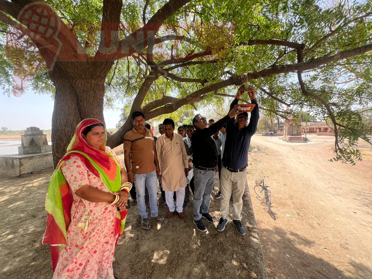 राजकीय उच्च माध्यमिक विद्यालय खोखरा द्वारा 'परिंडा अभियान' की शुरुआत 1 Img 20250407 wa0031