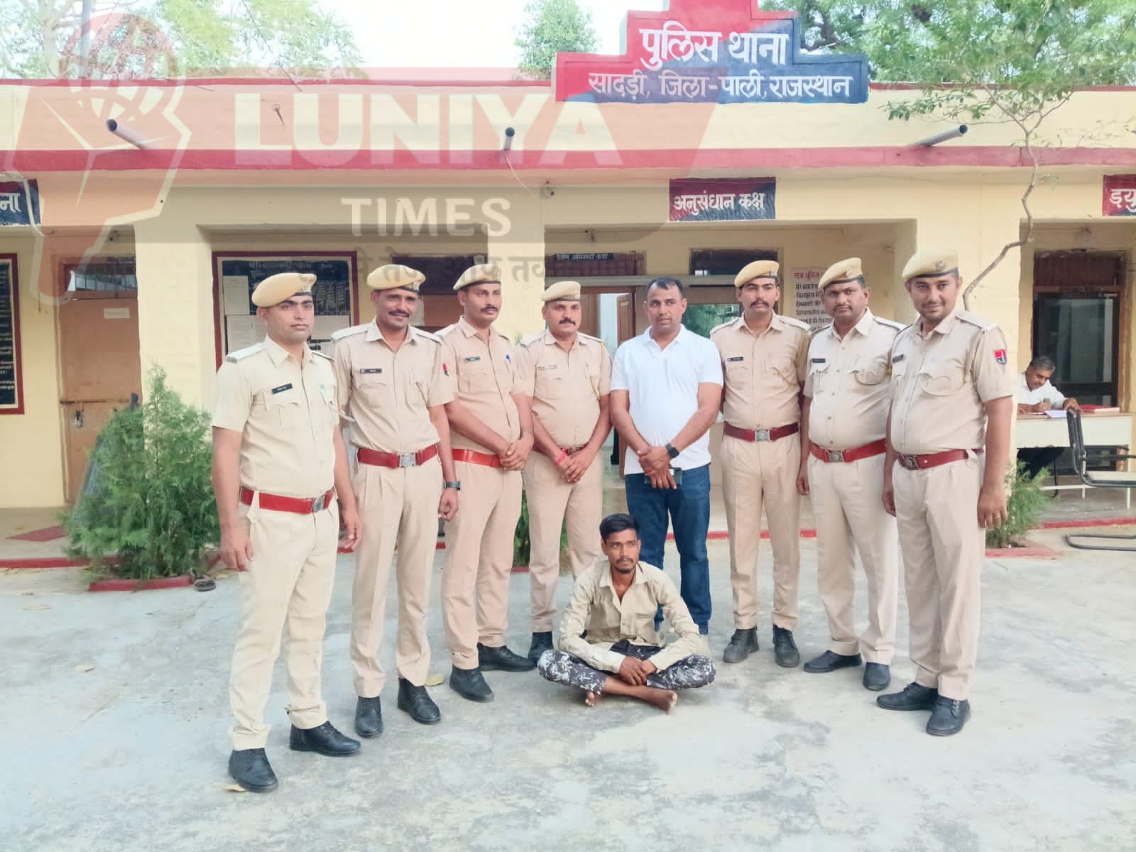 माताजी मंदिर मुण्डारा में नकबजनी का खुलासा: शातिर आरोपी गिरफ्तार, कई और वारदातों के खुलासे की संभावना 1 IMG 20250420 WA0037